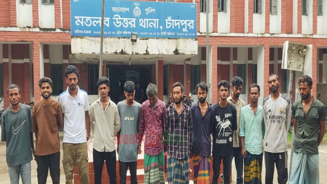 মতলব উত্তর থানার মাদকবিরোধী অভিযানে ১১ জন গ্রেফতার