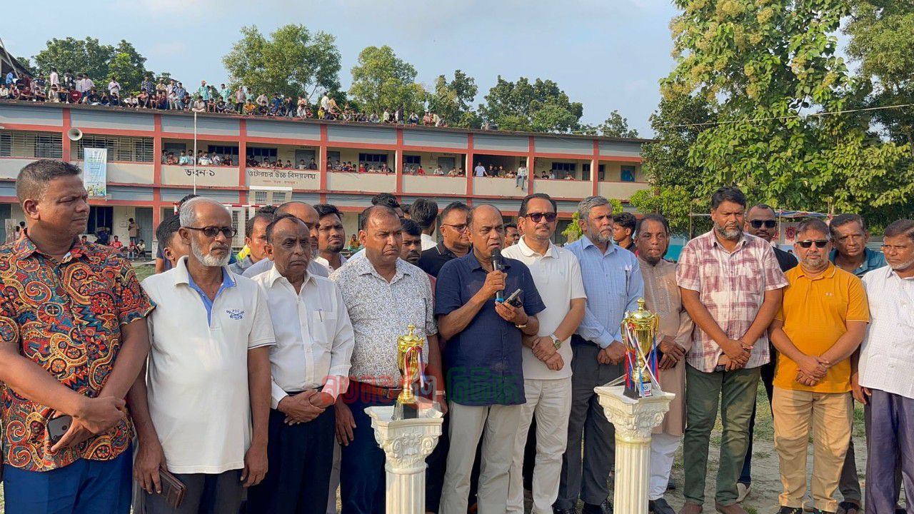 বেগম খালেদা জিয়া স্মৃতি স্মরণে কাশিমনগর যুবসমাজের উদ্যোগে ফ্রিজ-টিভিকাপ ফুটবল টুর্নামেন্টের ফাইনাল খেলা অনুষ্ঠিত