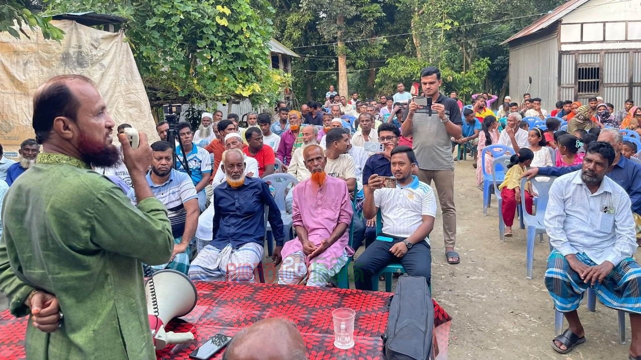সাদুল্লাপুরে চেয়ারম্যান প্রার্থী বাবুল সরকারের উঠান বৈঠক